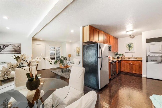 Photo - 820 Casanova Ave