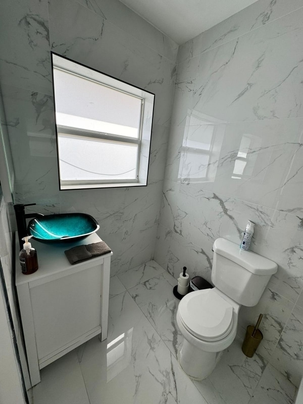 Photo - 1260 SW 32nd St