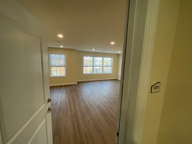 Photo - 540 Northend Dr Unidad 1211