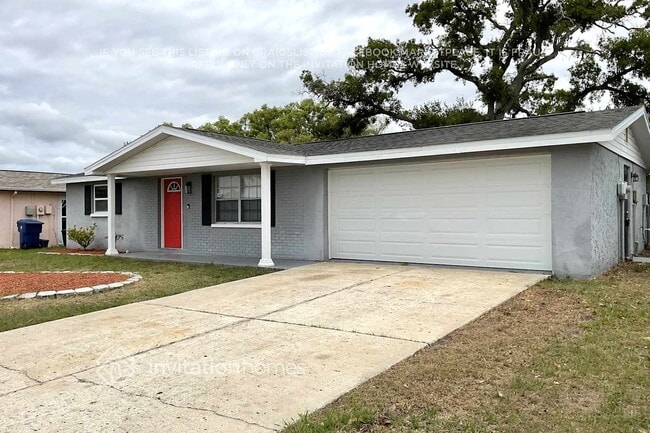 Building Photo - 9900 Lakeside Ln