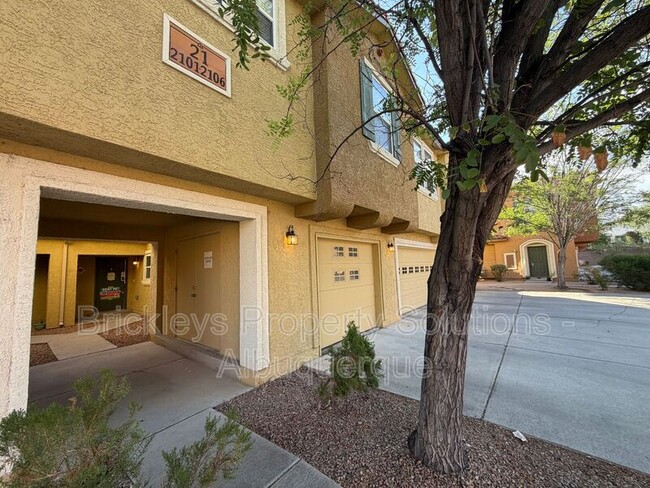 601 Menaul Blvd NE Unit #2102