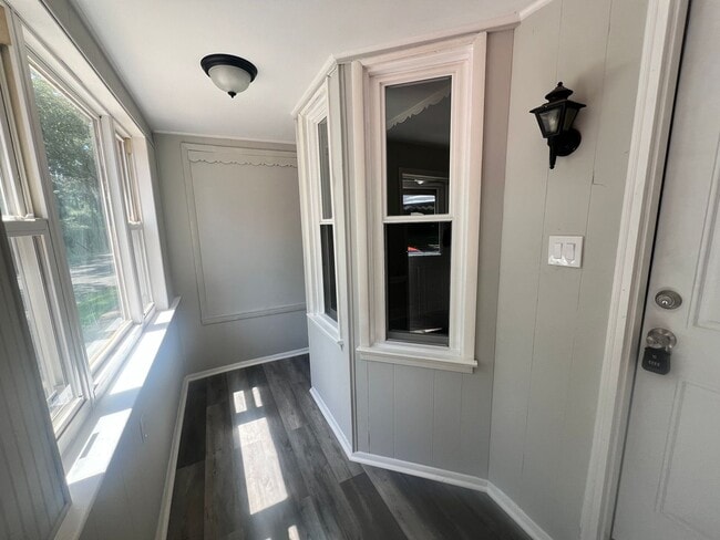 Photo - Beautiful, remodeled house nice close to everything