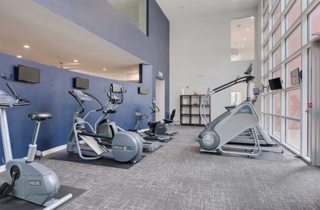 Building Photo - 3660 Richmond Ave. Unit 335