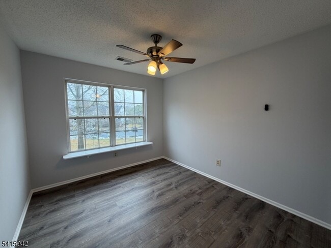 Photo - 6 Nashville Ct