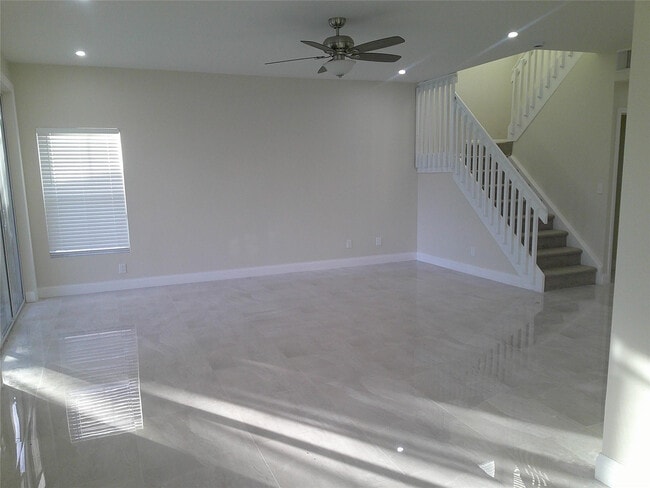 Photo - 19250 NW 22nd St