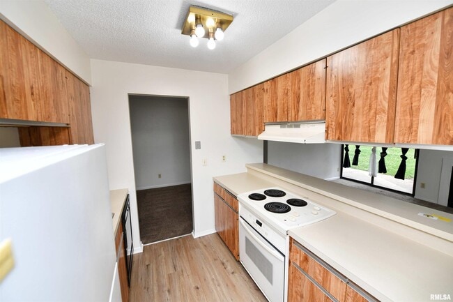 5734 Autumn Ridge Ct Unit B