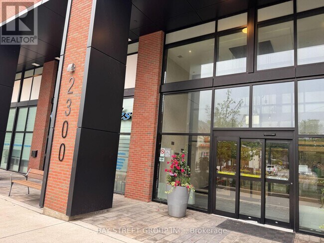 Photo - 2300 St Clair Ave W Unit 515