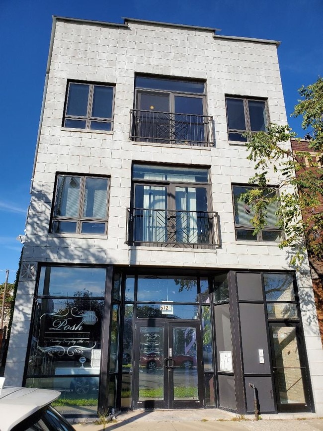 Photo - 5720 W Grand Ave Apartment Unit 1