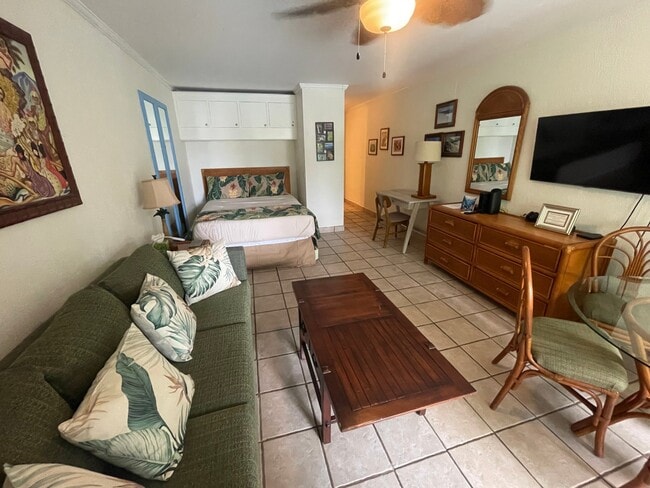 Building Photo - 75-5776-5776 Kuakini Hwy