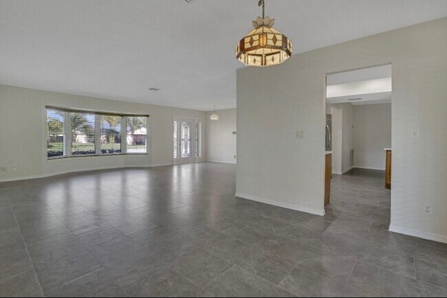 Photo - 12186 Sycamore Ln