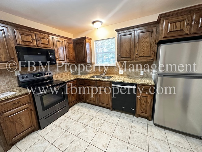 Photo - 1020 N Beaton St