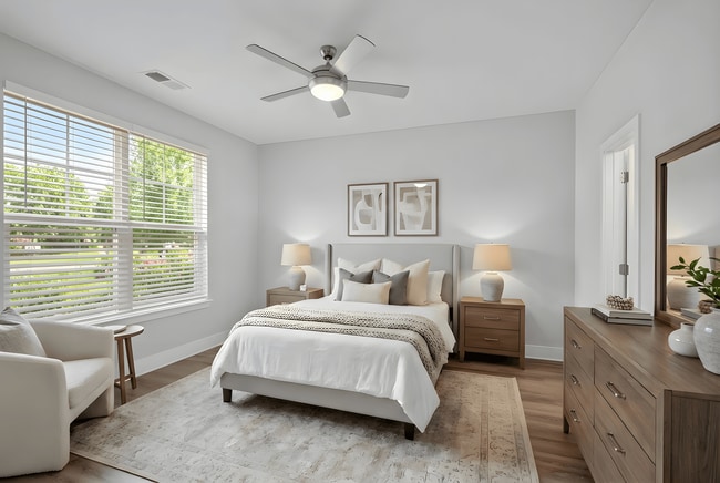 Photo - Hawthorne at Holbrook