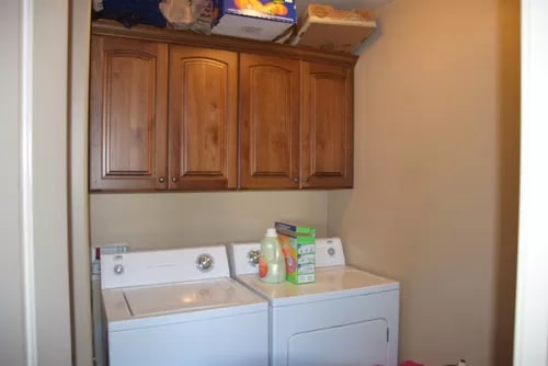 Photo - 370 W 1425 N