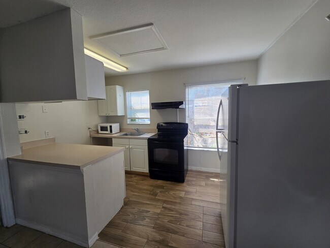 Photo - 609 Caribbean Dr