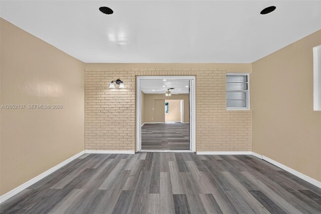 Photo - 4351 NW 25th St
