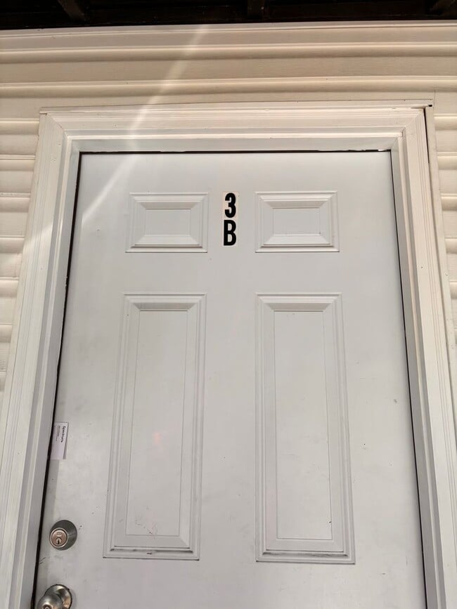Building Photo - Florence SC 13 Unit 3B