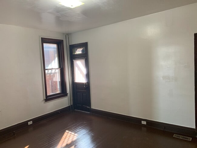 Photo - 1-2 Bedroom, 1st Floor, Yard, Laundry Option, West York SD