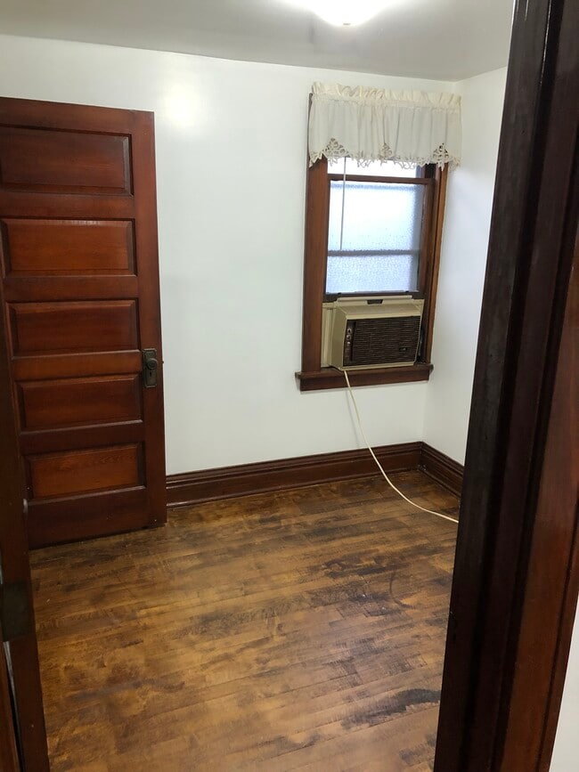 Photo - 412 W Ridge St