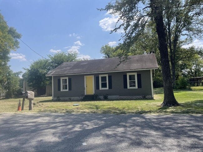 Photo - 118 Bancroft Blvd