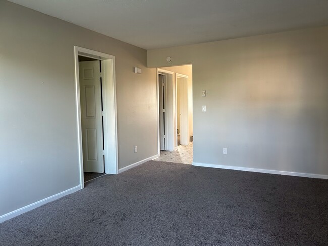 Photo - 313 Emily Ln