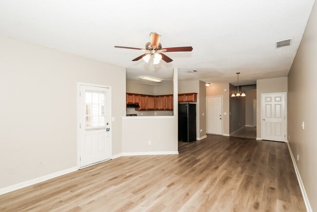 Photo - 1462 Riverrock Ct