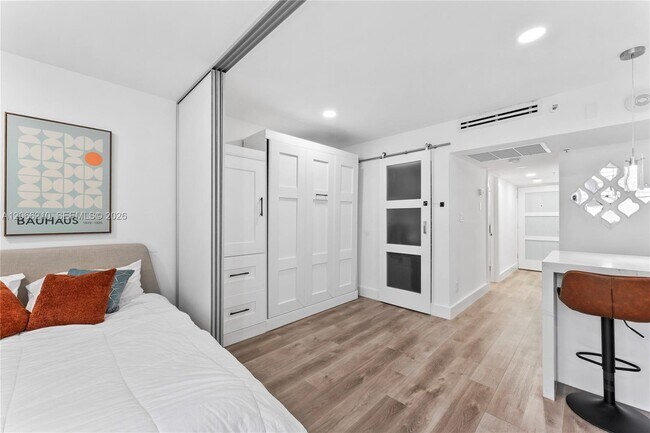 Photo - 100 Lincoln Rd Unit 301