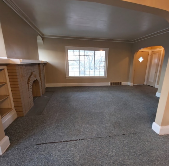 Photo - 18214 La Salle Rd Unit UP