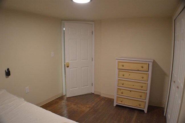 Photo - 2737 Garden St