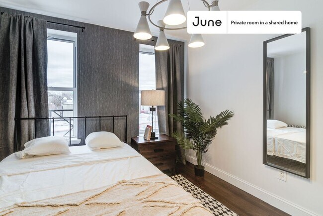 Room in Shared 4 bed/1 bath home in Prospect Heights