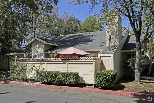 River Oaks Apartments Cottage