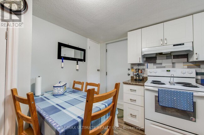 Photo - 5 Burrard Rd