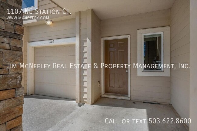 Photo - 1107 NE Station Ct