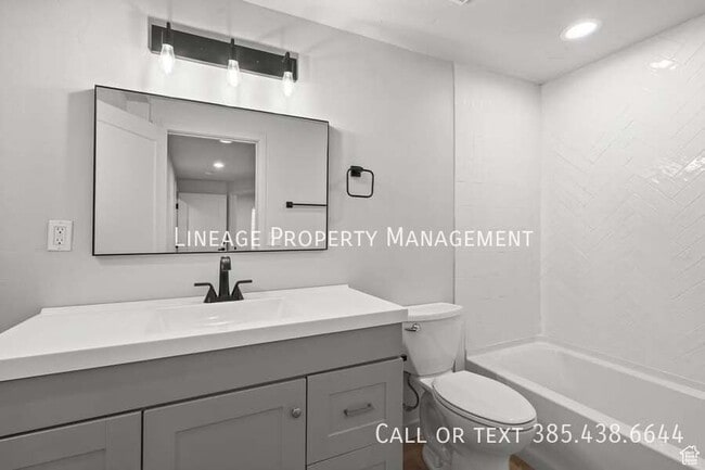 Photo - 15524 Trumpet Ln Unit B