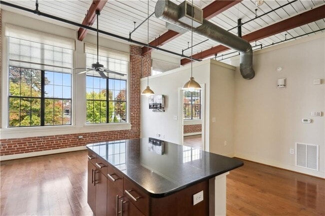 Photo - 1261 Caroline St NE Unit 223