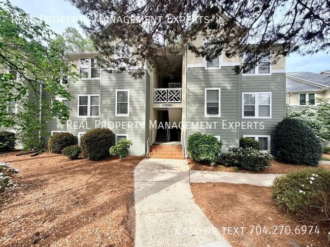 Building Photo - 20119 Henderson Rd Unit J