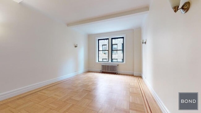 Building Photo - 115 E 92nd St Unit 2E Rental