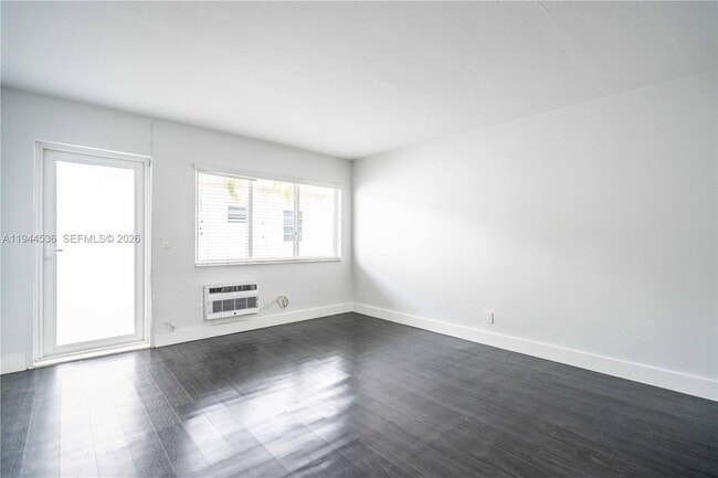 Photo - 7311 Byron Ave Unit 15