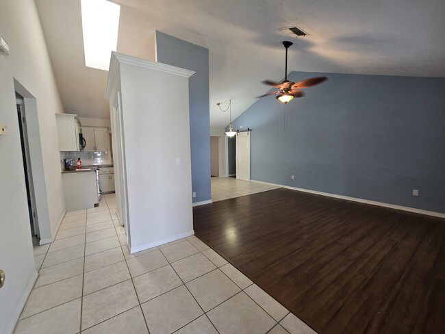 13309 Woodward Dr