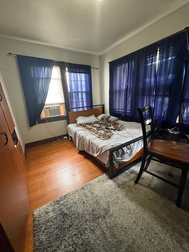 Photo - Large 4 Bedroom 1.5 Bathroom Apartment Unit 1014