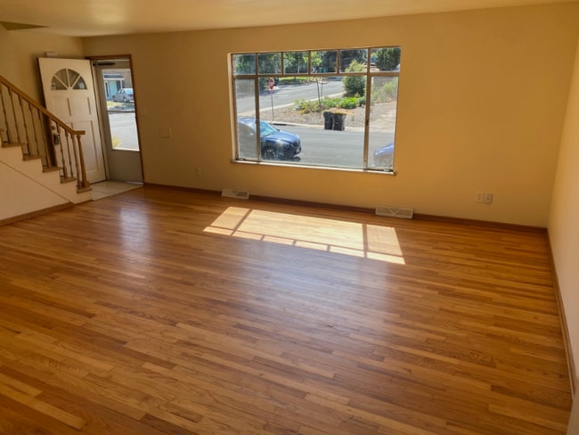 Photo - 1319 W Berry Dr