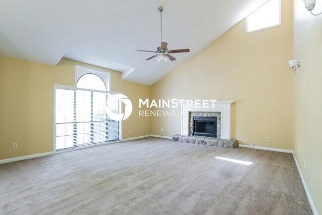 Photo - 202 Clydesdale Ln SE