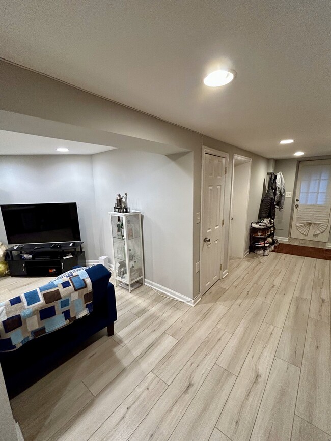 Photo - 2010 1st St NW Unit B