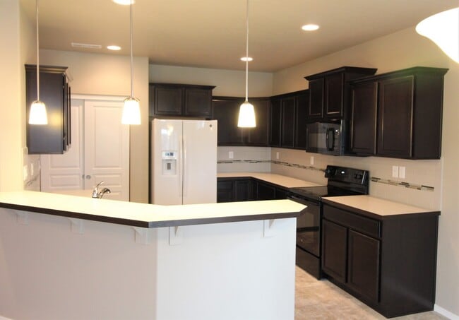 Photo - 3 Bedrooms, 2 Bath Home in South Richland