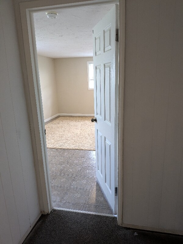 Photo - 106 E 1st S House