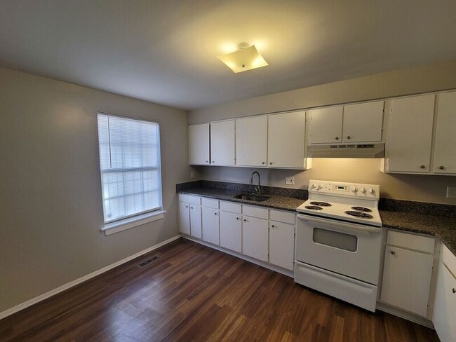Photo - 418 N Washington St