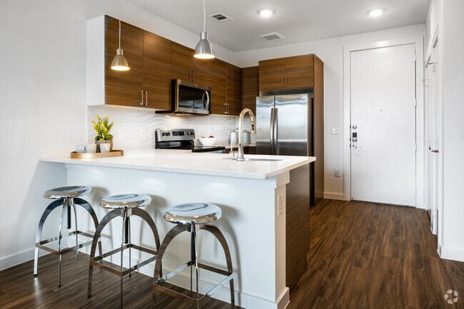 S1 - Studio, 1BA - 572SF