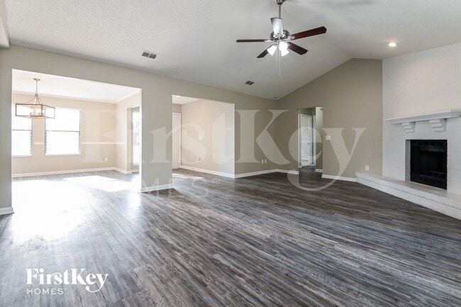 Photo - 14122 Crystal Cove Dr