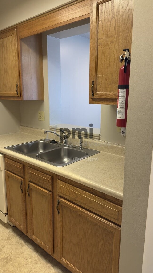 Photo - 1308 Arthur Ave Unit 4