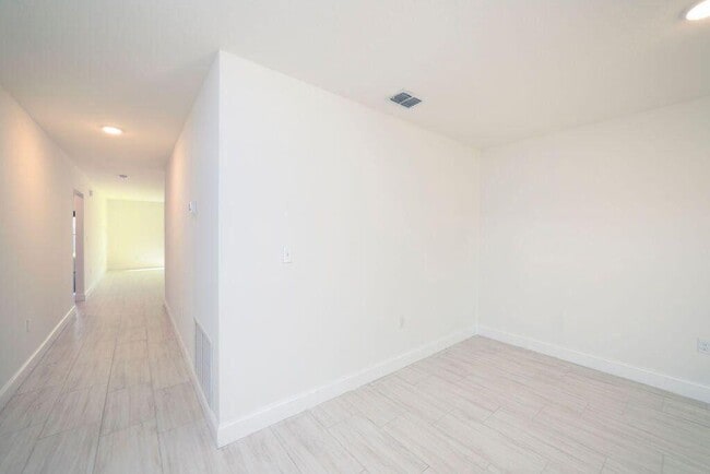 Photo - 1381 SE Bayharbor St