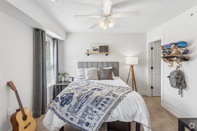4BR, 4BA - 1,832SF - Bedroom